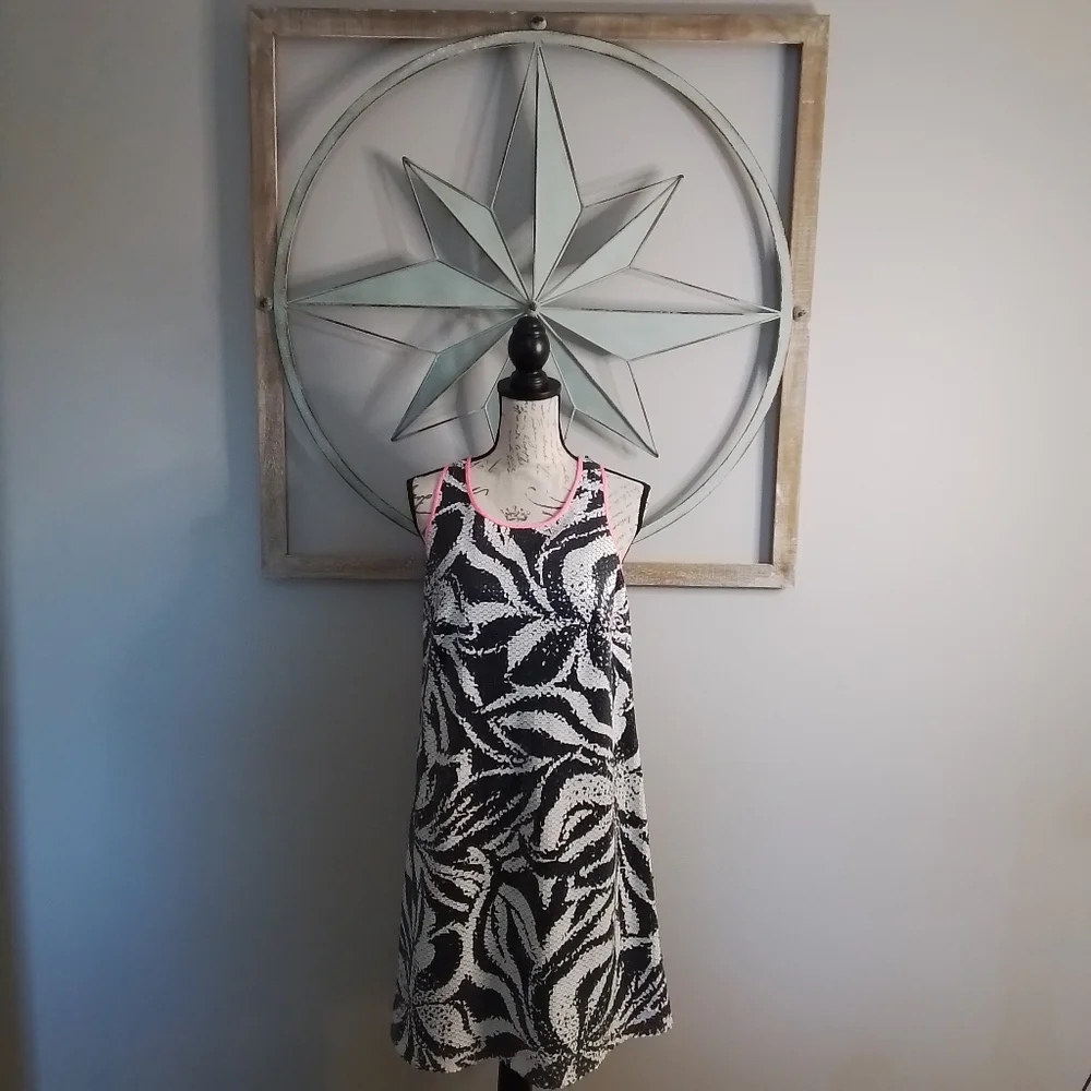 Lilly Pulitzer Courtin Sneak A Peek Black & White Sequin Shift Dress - 10